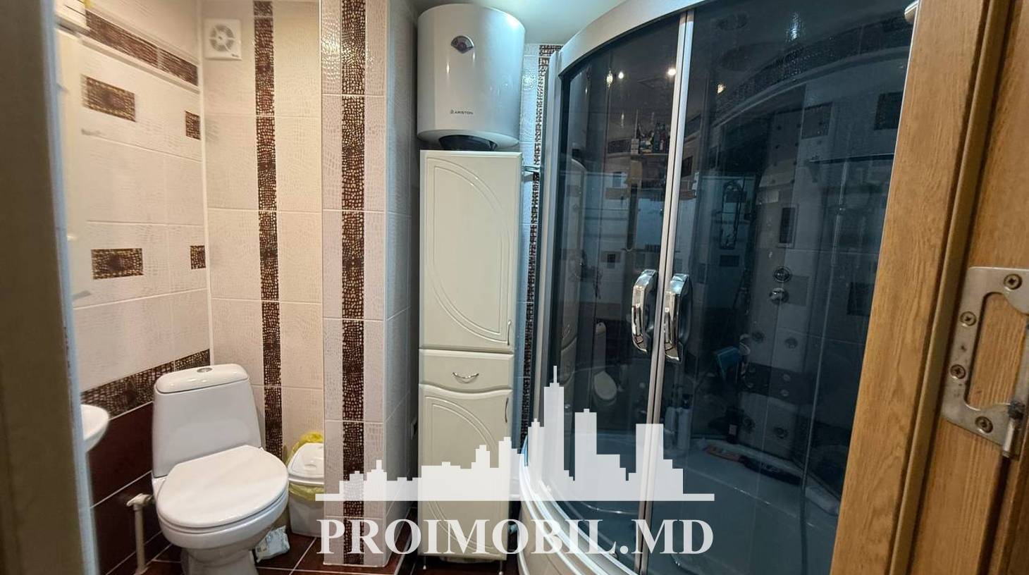 https://images.proimobil.md/Sis-vEZJma05lEzKnsrMRhS2Nvsl7Ygl5vLy_z7a648/watermark:0.75:so:0:30:0.39/resize:fill:1460:816:1/gravity:ce/bG9jYWw6Ly8vZXN0YXRlL2xyLzY5NTQ5ZmM3LWVjNTEtNDhkYS1iZDA4LTk3NGM5MTYwYjU3NS5qcGVn