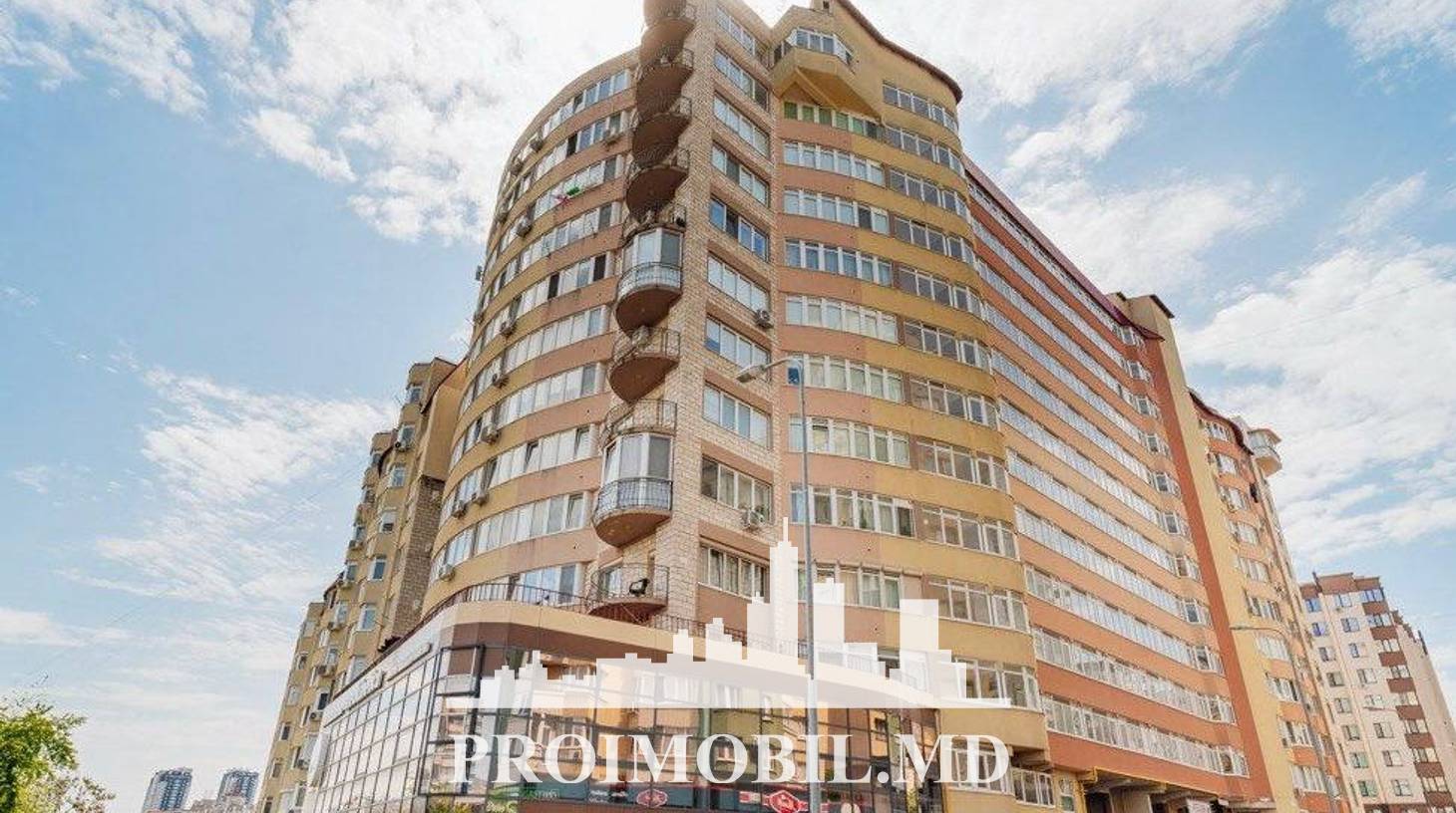 https://images.proimobil.md/Skl0f15fAcTThEiJUWEovaez5dWvUvaoGFJBOKFKPZM/watermark:0.75:so:0:30:0.39/resize:fill:1460:816:1/gravity:ce/bG9jYWw6Ly8vZXN0YXRlL2xyL2YyYjRiMDVlLTFjZTQtNDBlOC1hYzY2LWM5MDg2MDJjNGJmOS5qcGVn