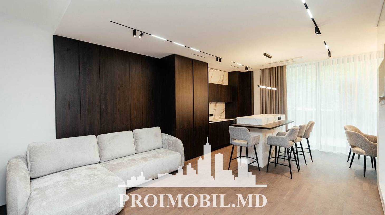 https://images.proimobil.md/Sm5hGOXMdB_cJbjvDHMGClR9Q_XW_n0Mpzdkzg3HRX4/watermark:0.75:so:0:30:0.39/resize:fill:1460:816:1/gravity:ce/bG9jYWw6Ly8vZXN0YXRlL2xyL2NhMGZhYWNlLWI4ODEtNGE4MC05MjhlLWU4ODdlZmExNTgxYy5qcGVn