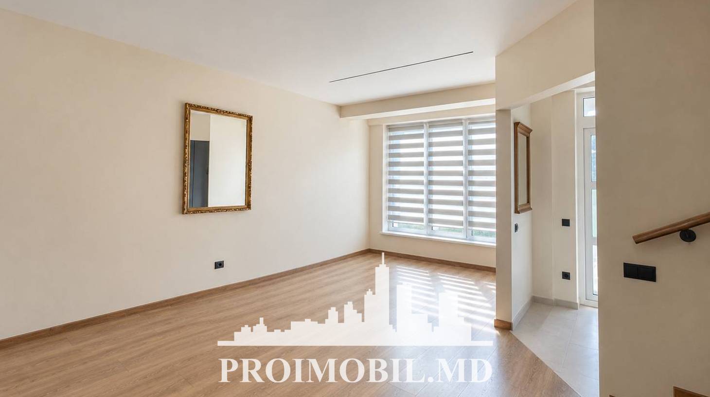 https://images.proimobil.md/SmnEiPzAnKYef0E1lVwc4Spj6esUzbI1i7FEQzLRoeA/watermark:0.75:so:0:30:0.39/resize:fill:1460:816:1/gravity:ce/bG9jYWw6Ly8vZXN0YXRlL2xyLzNmMGQzNWQzLWZlMmMtNDA0Ny1hOWFmLTk3MzUwOTVhNDkwOC5qcGVn