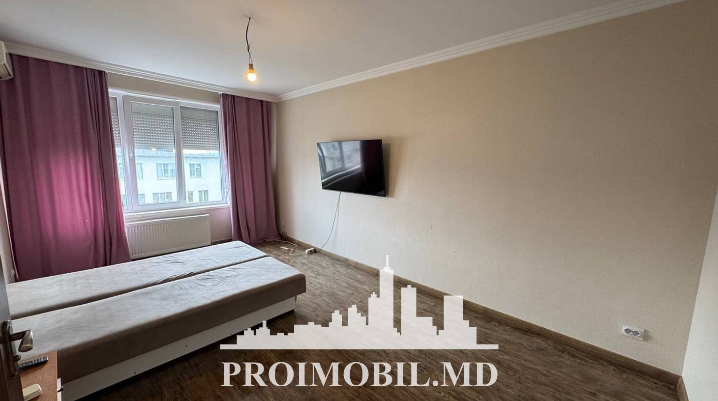 https://images.proimobil.md/SmtLmByXQe4K5QLSvk_1xrp8YO4n5LlkLUZQrZBMPPM/watermark:0.75:so:0:30:0.39/resize:fill:1460:816:1/gravity:ce/bG9jYWw6Ly8vZXN0YXRlL2xyLzBmMWZkNGM1LTU3NzktNDQyMC1hMDJlLTBmNDY1NjcxNzkxOC5qcGVn