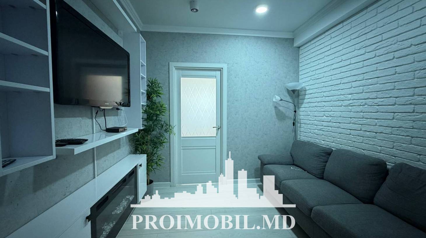 https://images.proimobil.md/SqL1Lduxi4lVmT8ymFDHu_Ldemp-7RQnPwTFyxC8s4I/watermark:0.75:so:0:30:0.39/resize:fill:1460:816:1/gravity:ce/bG9jYWw6Ly8vZXN0YXRlL2xyLzBmMzhkNzJkLTcyNTctNDRhMi1iZmJjLWU2MTBmOWNlNTU5NC5qcGVn