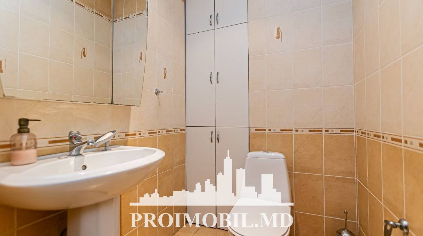 https://images.proimobil.md/SqiYakH8aY3d8Z4EW-xq7ADbM4leFIoExwKAdhWrGKs/watermark:0.75:so:0:30:0.39/resize:fill:1460:816:1/gravity:ce/bG9jYWw6Ly8vZXN0YXRlL2xyLzdkZWNiOGI4LTgyYmQtNGI3NC1iNTlkLTI3MTQwNzE1MTQxOC5qcGVn