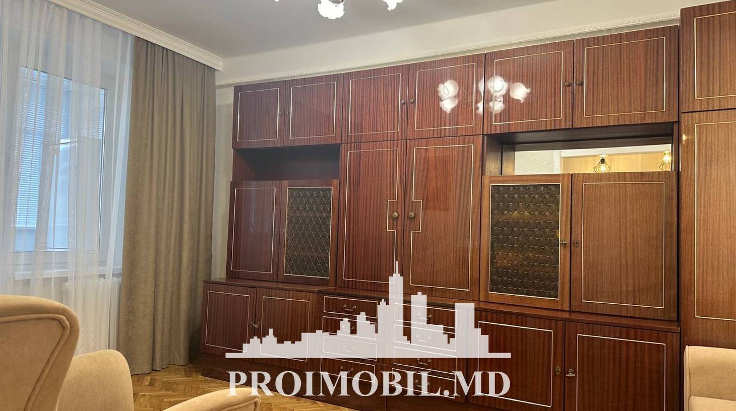 https://images.proimobil.md/SrDpDzhYnJSX8BfN8PBXPyVV8T_Ppt5nhRFB4VvTPWc/watermark:0.75:so:0:30:0.39/resize:fill:1460:816:1/gravity:ce/bG9jYWw6Ly8vZXN0YXRlL2xyLzc4YzQzZWRlLWE2NGUtNDMzYS1iMjM4LTY5NjUxZjVhNmM3NC5qcGVn