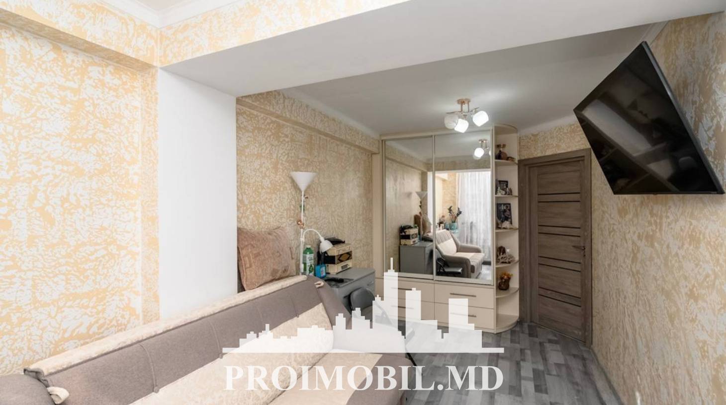 https://images.proimobil.md/SrQrqTnvpUH4wYWFoDlTobb1QtUUTI2h0UxK4rC_IIg/watermark:0.75:so:0:30:0.39/resize:fill:1460:816:1/gravity:ce/bG9jYWw6Ly8vZXN0YXRlL2xyLzgwNDc0ZThiLWZjZWEtNDM2YS05MDVmLTdiM2EwODc4Y2U5Yy5qcGVn