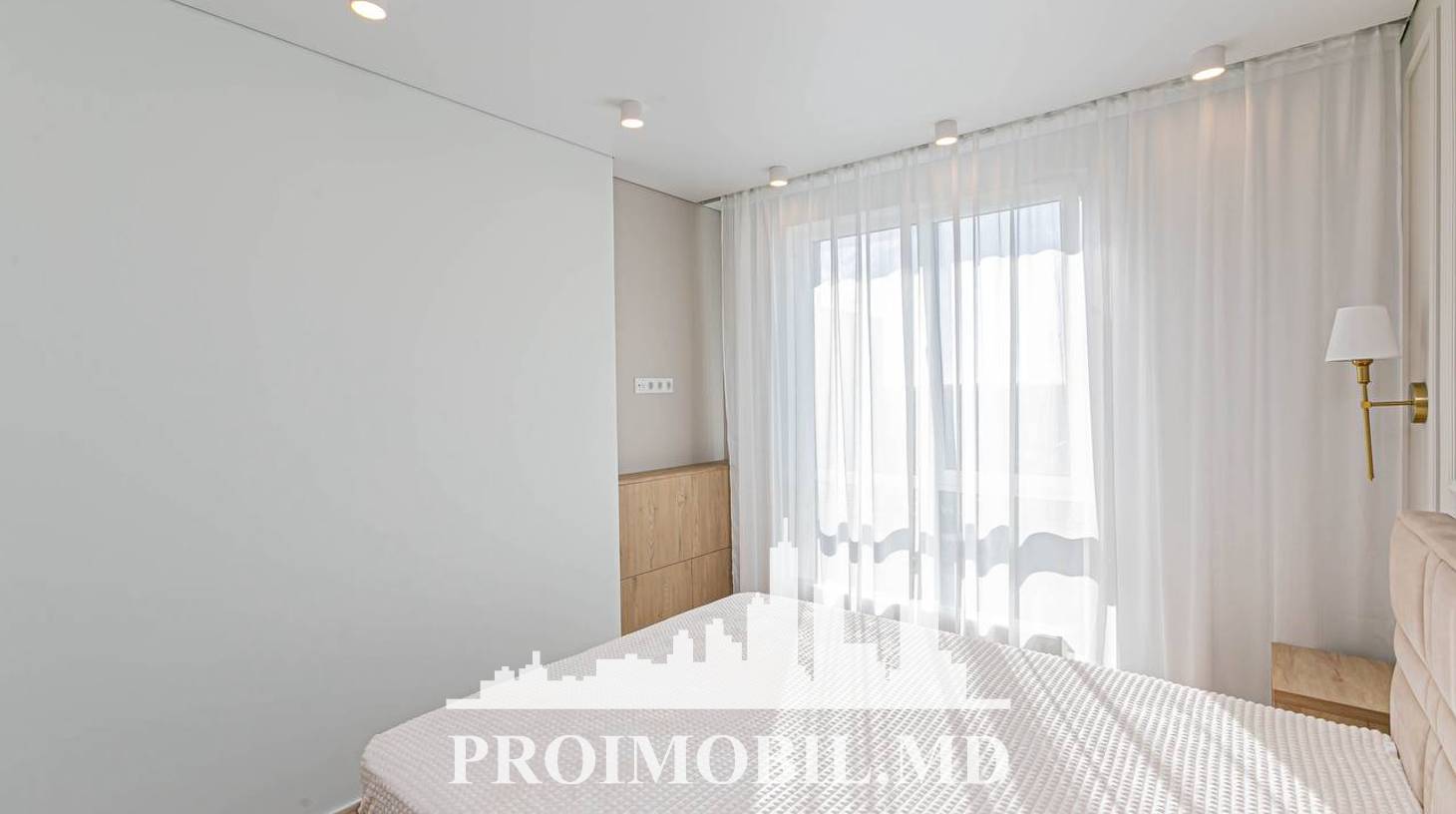 https://images.proimobil.md/Su3MDWxQwb7g4sn1OAOlQ7Y7ea9Wbn87LtS2fs1-KEE/watermark:0.75:so:0:30:0.39/resize:fill:1460:816:1/gravity:ce/bG9jYWw6Ly8vZXN0YXRlL2xyLzlhMzY3YTgzLWUwZjctNDlkOS1hMTZjLTQ5ZWFhNDYzOWQwNi5qcGVn