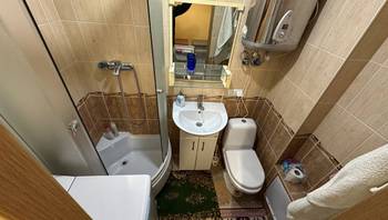 https://images.proimobil.md/SzUiVCBfzkAXHAJidsIsHDRREassSrDpo8dWCcPM6ow/resize:fill:350:198:1/gravity:ce/bG9jYWw6Ly8vZXN0YXRlL2xyL2Y2YTU5NGYzLWIzNGMtNDIxOC1iZjZhLTM0NjZlZWVjMGVjZi5qcGVn