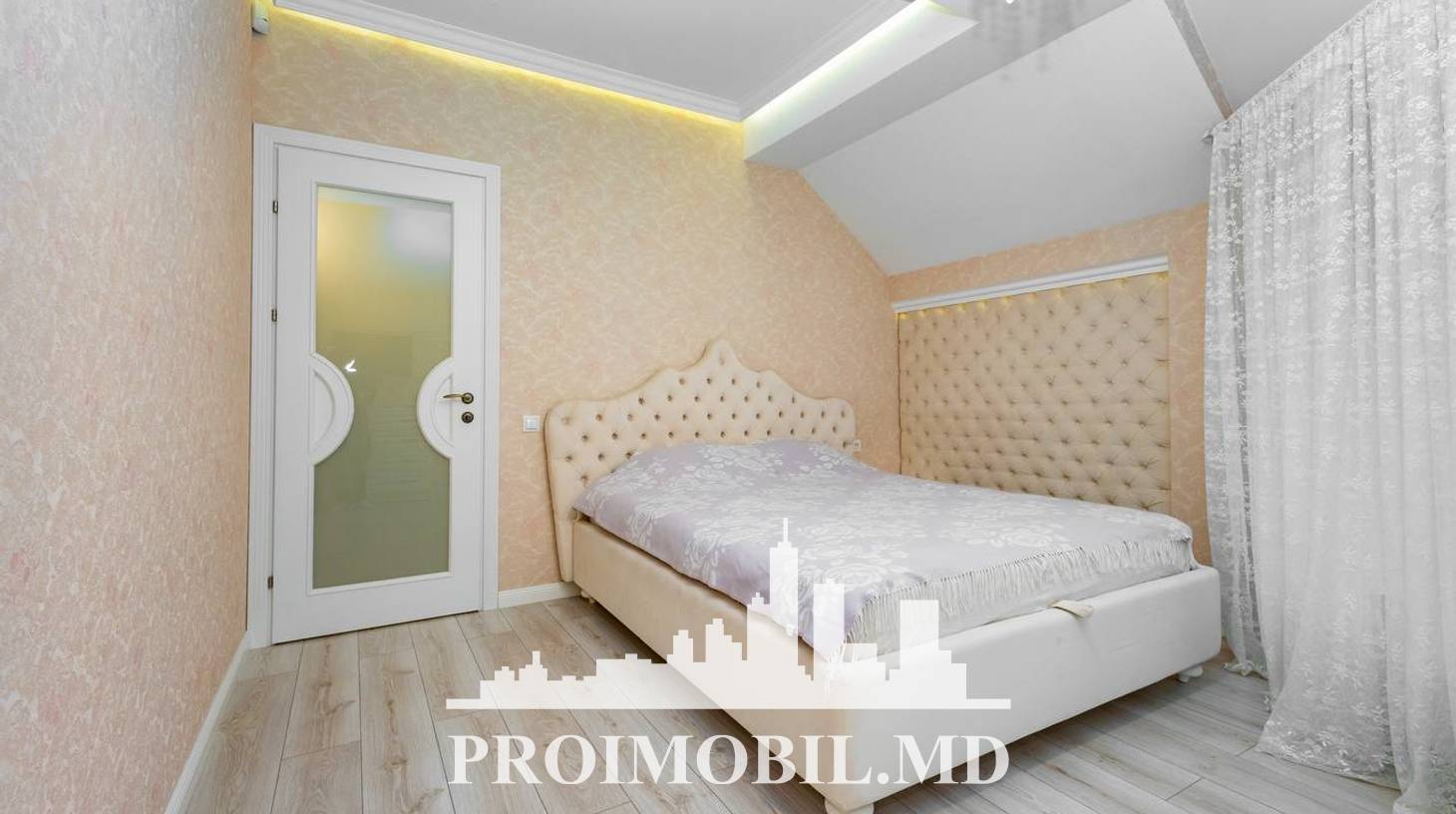 https://images.proimobil.md/T0RX1ihhrDVmfZpTno3wa8DpSXo7yRp69AtchHS0tZc/watermark:0.75:so:0:30:0.39/resize:fill:1460:816:1/gravity:ce/bG9jYWw6Ly8vZXN0YXRlL2xyLzkwZGY5MmM4LTU5NTktNGE5Ni1iY2I3LTMyMmM3ZjlhMjY5Mi5qcGVn