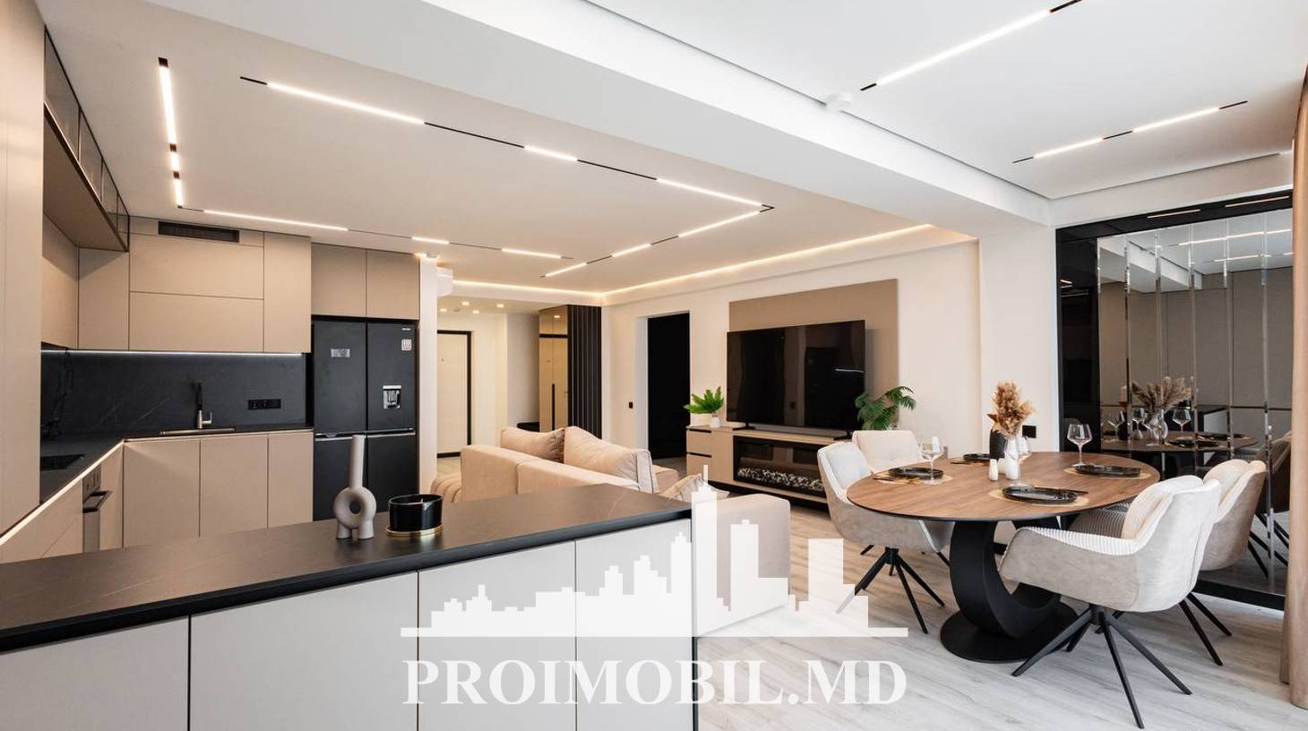 https://images.proimobil.md/T1j-wTpVLFx0S6CG-EEgWAwUee2bC8z35xw5mXHq7Q0/watermark:0.75:so:0:30:0.39/resize:fill:1460:816:1/gravity:ce/bG9jYWw6Ly8vZXN0YXRlL2xyLzRlYjBlODFlLWIwMzgtNDZiMy1hYmI5LTk3OGM0MTFkZmYwZS5qcGVn