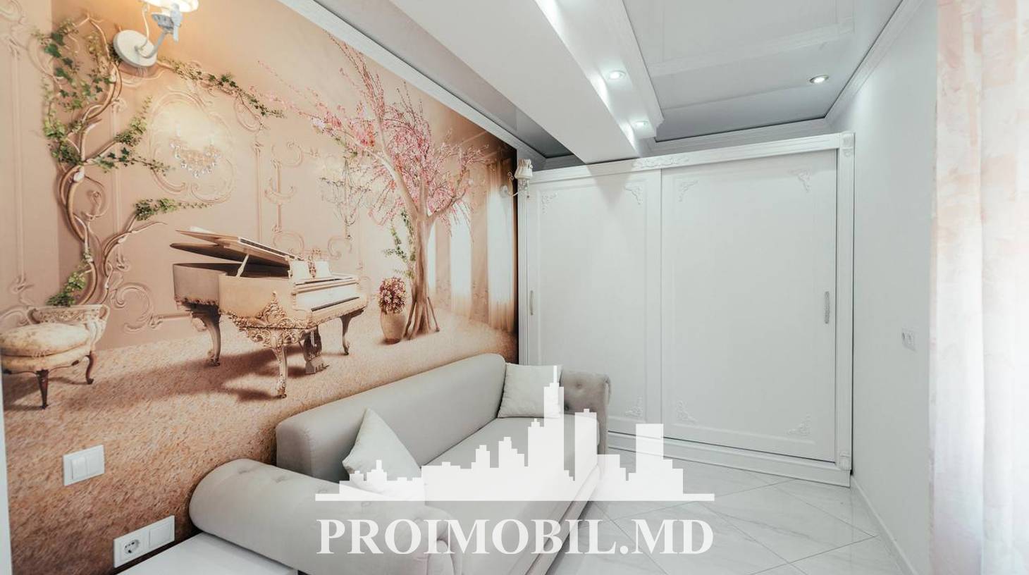 https://images.proimobil.md/T3qxDx9wZXHRUBUVSaoz_8uHoojbc2UYtp8V3qOVx24/watermark:0.75:so:0:30:0.39/resize:fill:1460:816:1/gravity:ce/bG9jYWw6Ly8vZXN0YXRlL2xyLzAzZGFmYzEwLTdjZTUtNGRjNi04MWUzLTJjZDZkZmM1MzNmMi5qcGVn
