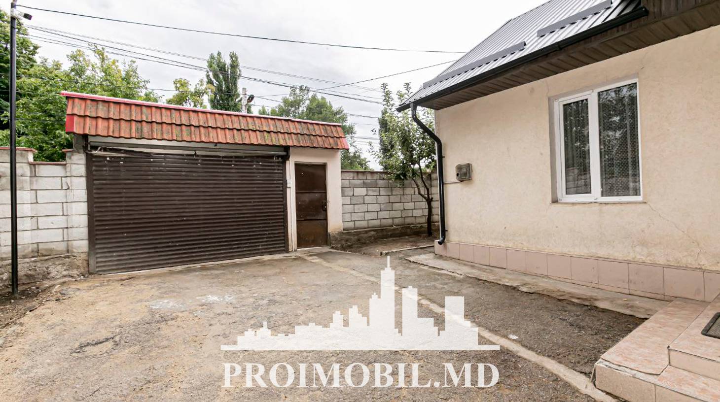 https://images.proimobil.md/T5bMal_1nf5CxRN30jF_-jiXZ6m33vmB2NkCaLcjAwU/watermark:0.75:so:0:30:0.39/resize:fill:1460:816:1/gravity:ce/bG9jYWw6Ly8vZXN0YXRlL2xyL2Q5N2M4OTU4LWZiMWMtNGRhOC1iMWFiLWIwZDBkMjI1NjkxOS5qcGVn