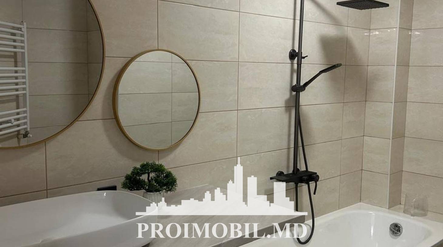 https://images.proimobil.md/T5gST3raDvfKvXgh8wOX016ehBI2tqsHOfzPeWQBBhM/watermark:0.75:so:0:30:0.39/resize:fill:1460:816:1/gravity:ce/bG9jYWw6Ly8vZXN0YXRlL2xyLzMzMGEzMzViLWY0NDUtNDA4OC04NzYxLTkyZWM0MDA3MGE3Zi5qcGVn