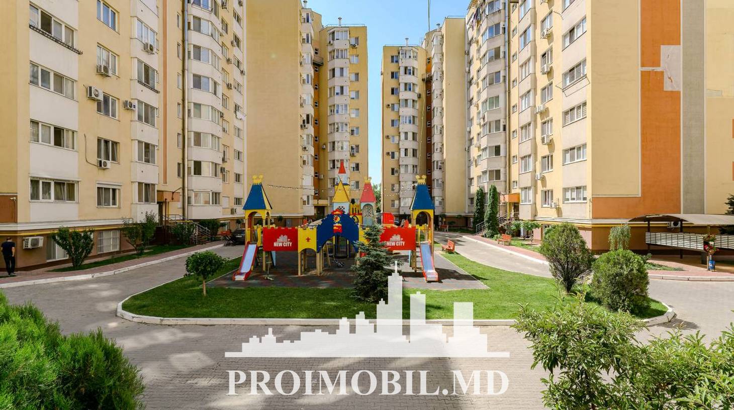 https://images.proimobil.md/T75zAwdzjQDgymMfoUS7NIWQzcCKS7Nri_JwnImCZ8E/watermark:0.75:so:0:30:0.39/resize:fill:1460:816:1/gravity:ce/bG9jYWw6Ly8vZXN0YXRlL2xyL2RiMjExZTMzLTk2OWEtNDY4Ni1hMGI4LWI4ZDRjMjg2NzI3ZS5qcGVn