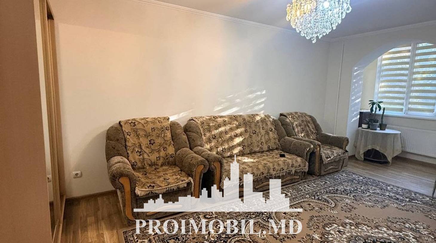https://images.proimobil.md/T7cqDZvIhHxV8iDZ7Ujn9c6lAtb7deoFxi-aUOQO1tc/watermark:0.75:so:0:30:0.39/resize:fill:1460:816:1/gravity:ce/bG9jYWw6Ly8vZXN0YXRlL2xyLzVkODNlYTRmLTFkNWUtNDc0ZS1hNWFhLWE2NGVhNDcxZWMxMy5qcGVn