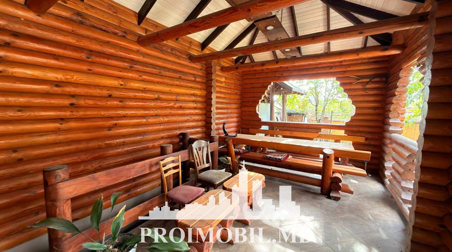 https://images.proimobil.md/T8CgjgPsb09BYwP-S1Nizv6mo0J6vyH5THopEHCcThY/watermark:0.75:so:0:30:0.39/resize:fill:1460:816:1/gravity:ce/bG9jYWw6Ly8vZXN0YXRlL2xyLzQ5Yjg5ZjA5LTg1MjItNDhiZS04ZmE1LWY2YjIzYmJiY2Q0MC5qcGVn
