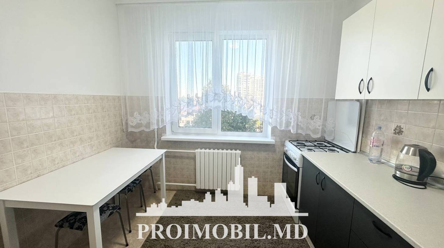 https://images.proimobil.md/T9cP3B1acv4i9OmyXvCf9p99s5Ae8a5JytKa5igAXho/watermark:0.75:so:0:30:0.39/resize:fill:1460:816:1/gravity:ce/bG9jYWw6Ly8vZXN0YXRlL2xyLzNhZDFjY2JlLWVhMWYtNDQwMy04YmIzLTgzNTA2YmQyYmViYy5qcGVn