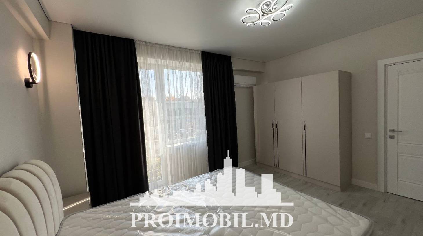 https://images.proimobil.md/TEEQSjP5qtUQUyCVECmVqwZvSqDDOPeLBQ7AYMypUrQ/watermark:0.75:so:0:30:0.39/resize:fill:1460:816:1/gravity:ce/bG9jYWw6Ly8vZXN0YXRlL2xyLzI2OWRkZTA2LTE5YWEtNDgyNS1iM2Y5LTc5ODg0NmIyYjhiOS5qcGVn