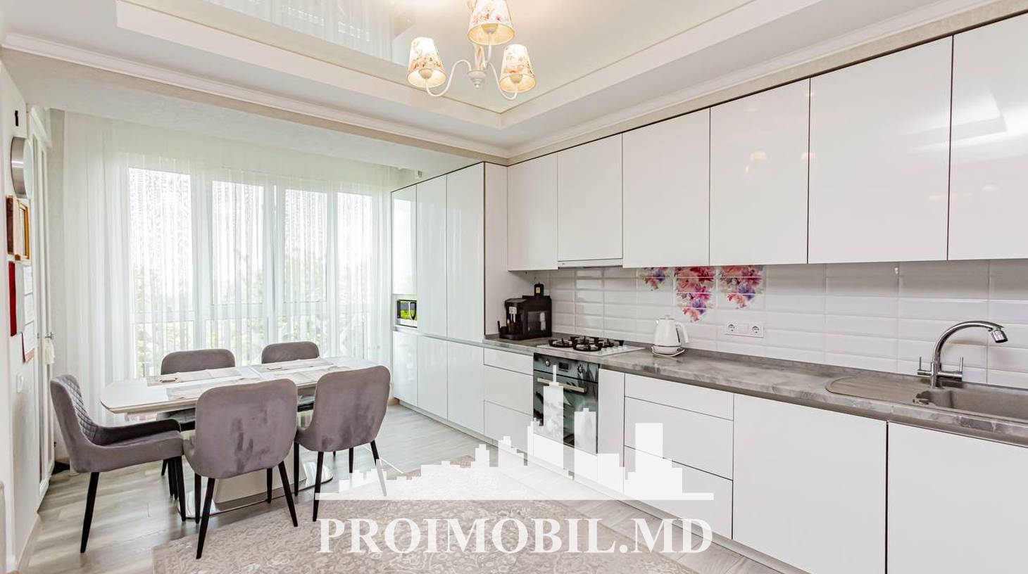 https://images.proimobil.md/TFkCHMfom6dcMcKVLE2MpIVODd1vQgj7uSs_KhIdZcw/watermark:0.75:so:0:30:0.39/resize:fill:1460:816:1/gravity:ce/bG9jYWw6Ly8vZXN0YXRlL2xyLzcxN2FiNjczLTdiMGQtNDBkOS05YzNkLWMwYTA5ZWYyZDlmMC5qcGVn