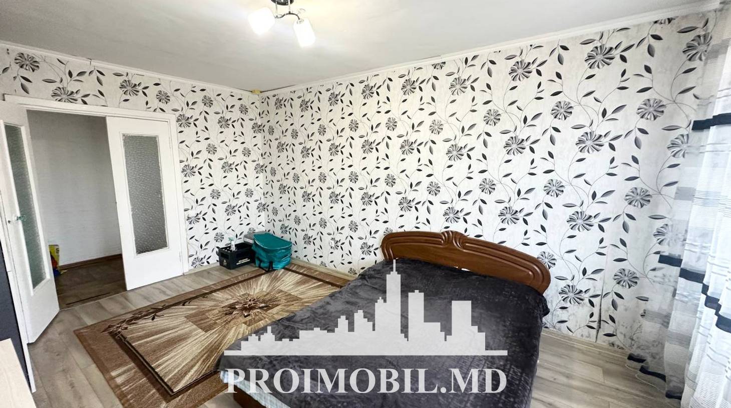 https://images.proimobil.md/THvt6-ZzeLohhEZ1dlmYHnbafk8m0UHbpuZ0FAB7an4/watermark:0.75:so:0:30:0.39/resize:fill:1460:816:1/gravity:ce/bG9jYWw6Ly8vZXN0YXRlL2xyLzE4NjU3MDE0LWJkMzEtNDJlOS05NTdmLTQ2MTUxMmU3ZWMyYi5qcGVn