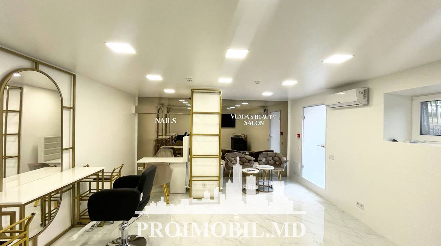 https://images.proimobil.md/TLZlxhEGqEqIl3Bn5ZzOB0tRkoCkA0hvHKXHz-MWY2I/watermark:0.75:so:0:30:0.39/resize:fill:1460:816:1/gravity:ce/bG9jYWw6Ly8vZXN0YXRlL2xyLzI0Y2Q1Njg1LWY3MzEtNGNhZi04Y2EyLWI0MmMwOTQyZmJiMS5qcGVn