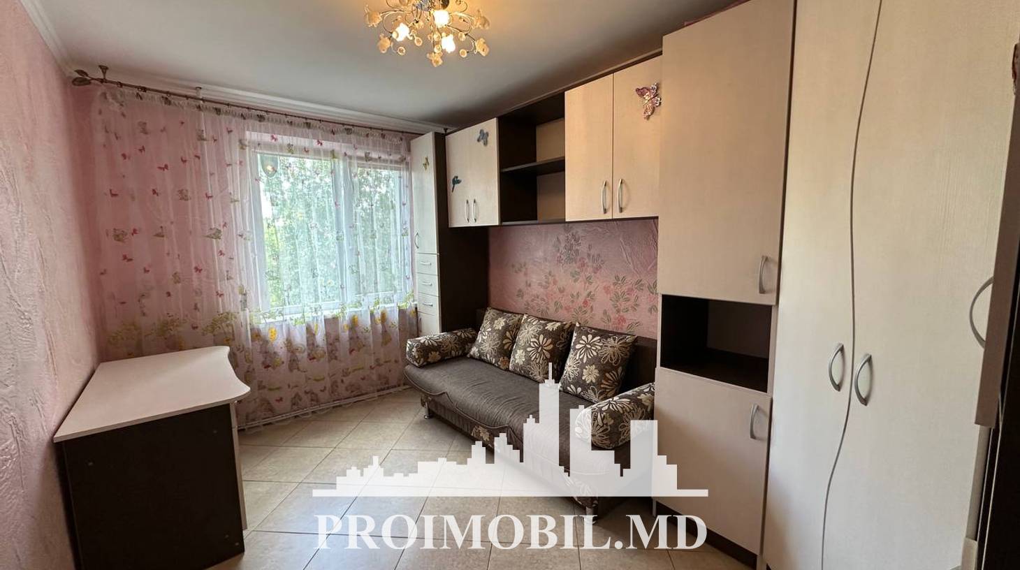https://images.proimobil.md/TMMq_5fXVPZ5l7HLfJWQNuvEBBVDSg2L-8P19Et00-8/watermark:0.75:so:0:30:0.39/resize:fill:1460:816:1/gravity:ce/bG9jYWw6Ly8vZXN0YXRlL2xyLzg3NzMxMTZjLTlhZDktNDg1MS1hNWU0LTg4ZjQ0ODdlYTdmYS5qcGVn