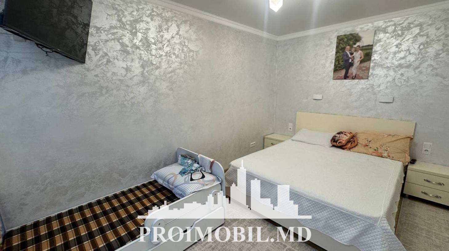 https://images.proimobil.md/TNIScZVRpFUMVWhOpG6Tm6ptAgftm65mCMrX-G6ZNQA/watermark:0.75:so:0:30:0.39/resize:fill:1460:816:1/gravity:ce/bG9jYWw6Ly8vZXN0YXRlL2xyLzZlZWRlZjVhLWFiZmYtNDNiMC1hOGVmLTM1MTNmNzhiZGIzYi5qcGVn
