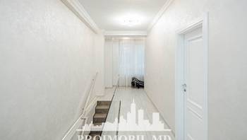 https://images.proimobil.md/TOVPrRPyC32R-Ryo7fxRwFPiMinnfoMCnJoCwL2sp6Y/resize:fill:350:198:1/gravity:ce/bG9jYWw6Ly8vZXN0YXRlL2xyL29zbHgya3hyYjZoemoxMC0xMDk3MTlfOC5qcGc