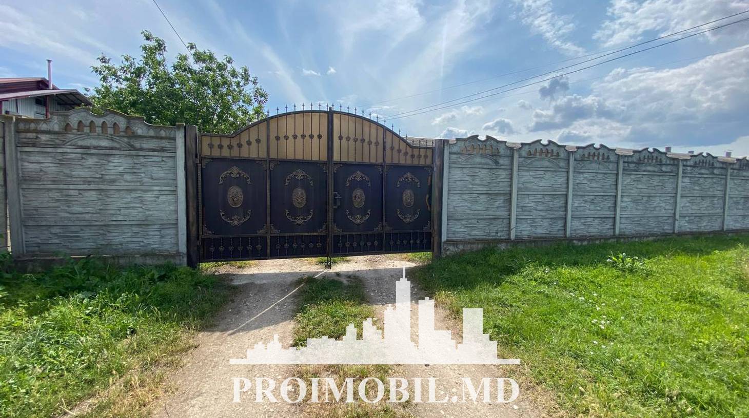 https://images.proimobil.md/TOonIma_RsRpmzsKQ5TTKSzq7Fi_YDiwbfLYcyaKvdY/watermark:0.75:so:0:30:0.39/resize:fill:1460:816:1/gravity:ce/bG9jYWw6Ly8vZXN0YXRlL2xyLzZmNzY2MzMxLTBhMDktNGFkZS1iYjA5LWM0ZTQ4YmRiZjJmNi5qcGVn