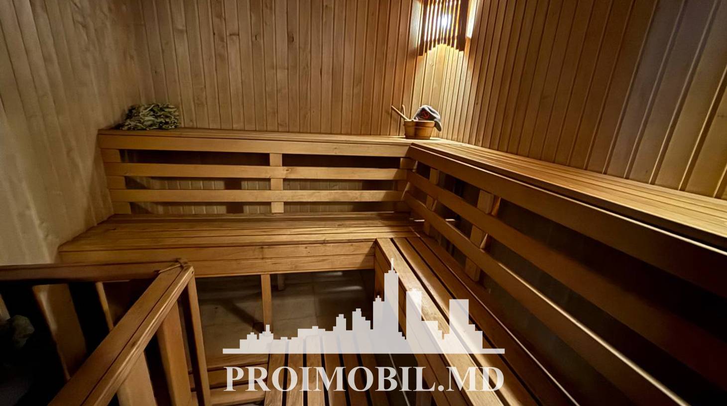 https://images.proimobil.md/TQyuFmqPX99BoHyIXJMa6egMR6j7Bw9km_7KQLdHgV4/watermark:0.75:so:0:30:0.39/resize:fill:1460:816:1/gravity:ce/bG9jYWw6Ly8vZXN0YXRlL2xyLzYwMDE5MWY2LTBhMmUtNDAzMy1iZjIyLTkwMjA3ZGViYWU0Ni5qcGVn