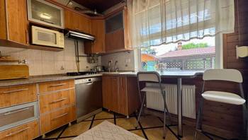 https://images.proimobil.md/TSQzTLz5v-HYtOAUAPaSmUnotFCx0UIne8OjyhYdZvs/resize:fill:350:198:1/gravity:ce/bG9jYWw6Ly8vZXN0YXRlL2xyLzYxNDk4YTFlLTZjNDctNGM3OS04OTJiLTU2YzRiNmJiZjk3NC5qcGVn