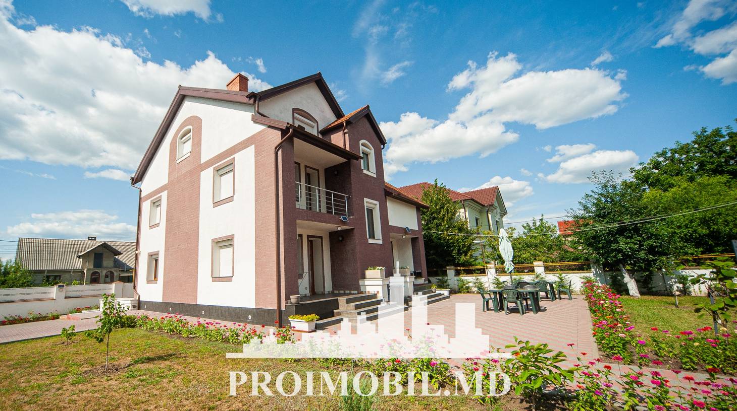 https://images.proimobil.md/T_j9PbCfuFNaUpT6wDhhtUbNg9xa2qumrrijhXFMlQE/watermark:0.75:so:0:30:0.39/resize:fill:1460:816:1/gravity:ce/bG9jYWw6Ly8vZXN0YXRlL2xyL2Y2ODJkODUxLTA1Y2QtNGFiMS1hMTY3LTBkZTdhOTQ1MjQ2My5qcGVn