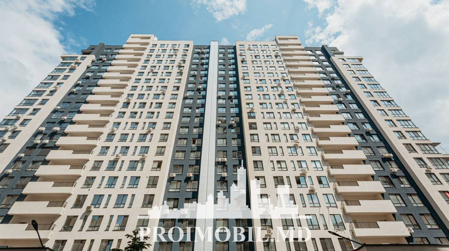 https://images.proimobil.md/TaLdoFL34tOeYNGjbA9bUP5Jfbai2c7RZwxxrPc0pv8/watermark:0.75:so:0:30:0.39/resize:fill:1460:816:1/gravity:ce/bG9jYWw6Ly8vZXN0YXRlL2xyLzQyNDg1NzBhLTYyN2UtNDQ5Zi1iYjg5LTA2M2E5Yjk2Mjc4OC5qcGVn