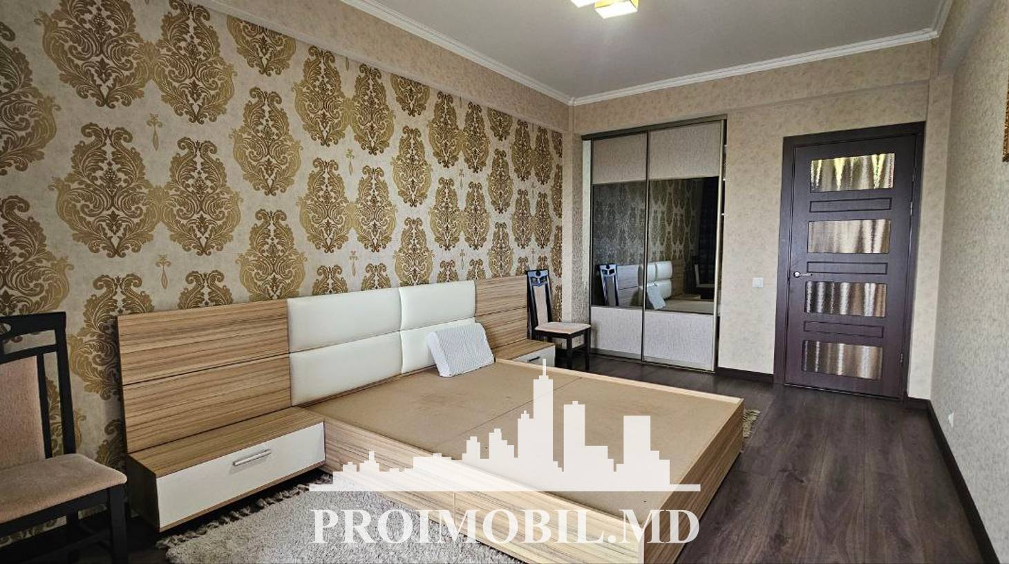 https://images.proimobil.md/TfITfAIidvC38X3c0h9c7WL246wR0CNRZ4FA-05Bvck/watermark:0.75:so:0:30:0.39/resize:fill:1460:816:1/gravity:ce/bG9jYWw6Ly8vZXN0YXRlL2xyL2IxYmM0Y2QxLWRiY2YtNDc2Mi04ZGY2LWNmZGQ0ZmE2NmVlYS5qcGVn