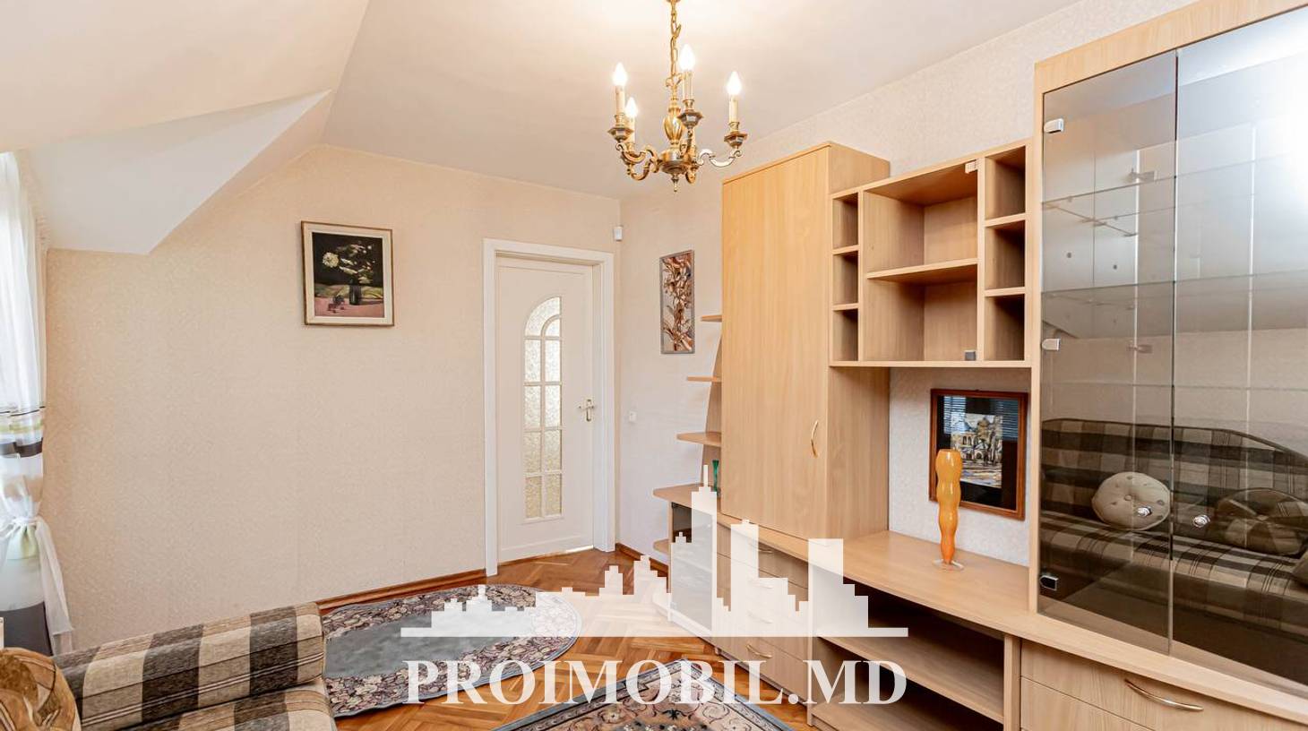 https://images.proimobil.md/Tfiv_uYKTEZDEKoTQRg5mrN1nNtt5XoQG-aaO8-k8vU/watermark:0.75:so:0:30:0.39/resize:fill:1460:816:1/gravity:ce/bG9jYWw6Ly8vZXN0YXRlL2xyL2IxMWQ4YjJmLWI5MDItNGFmNi1hZjY0LTY0YTI0NmQ2YjQ3My5qcGVn