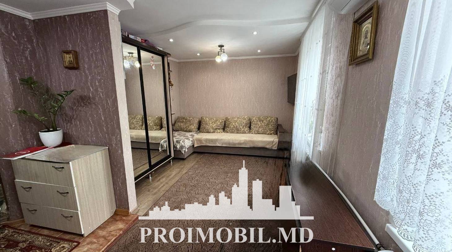 https://images.proimobil.md/TfmJLb6BfVNUSUt69U23QmyAmq9NfIXE-kOkJ1EjqiE/watermark:0.75:so:0:30:0.39/resize:fill:1460:816:1/gravity:ce/bG9jYWw6Ly8vZXN0YXRlL2xyLzM4YWUzMDdiLWUyOGUtNDFkZi1hNzYyLTE4MmY1N2YxY2EzNi5qcGVn