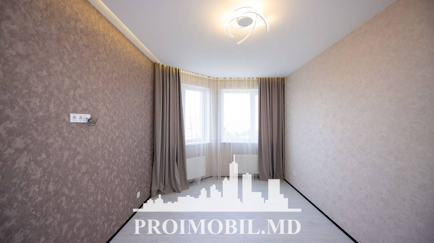 https://images.proimobil.md/TpX9433CNxo2tqKusXCqsCSGihj85tCOx29R5MDa4RQ/watermark:0.75:so:0:30:0.39/resize:fill:1460:816:1/gravity:ce/bG9jYWw6Ly8vZXN0YXRlL2xyLzk2OGQwZGVkLWM4ZTQtNGY4Yy1hZjZiLWI3YzcwNGYxNWFhZS5qcGVn