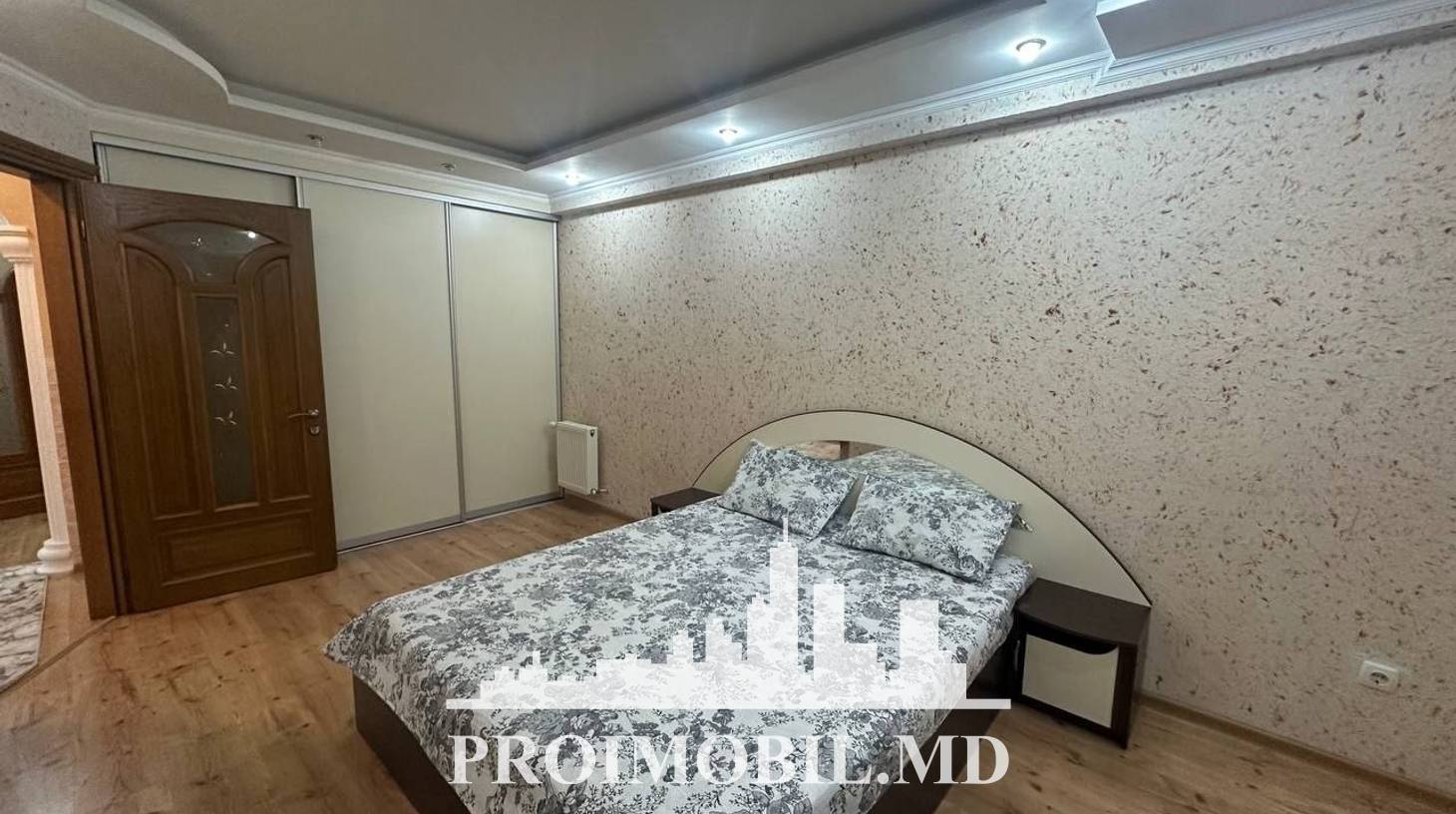 https://images.proimobil.md/TqVbO9UiqdA3JgHkCb3y0urrOhMNIZN4aHTCNm8fMNc/watermark:0.75:so:0:30:0.39/resize:fill:1460:816:1/gravity:ce/bG9jYWw6Ly8vZXN0YXRlL2xyL2ZhMDY5ODgzLWU3MDQtNDdiMS05YjJhLWY3MDZhMzIxZWQ5Zi5qcGVn