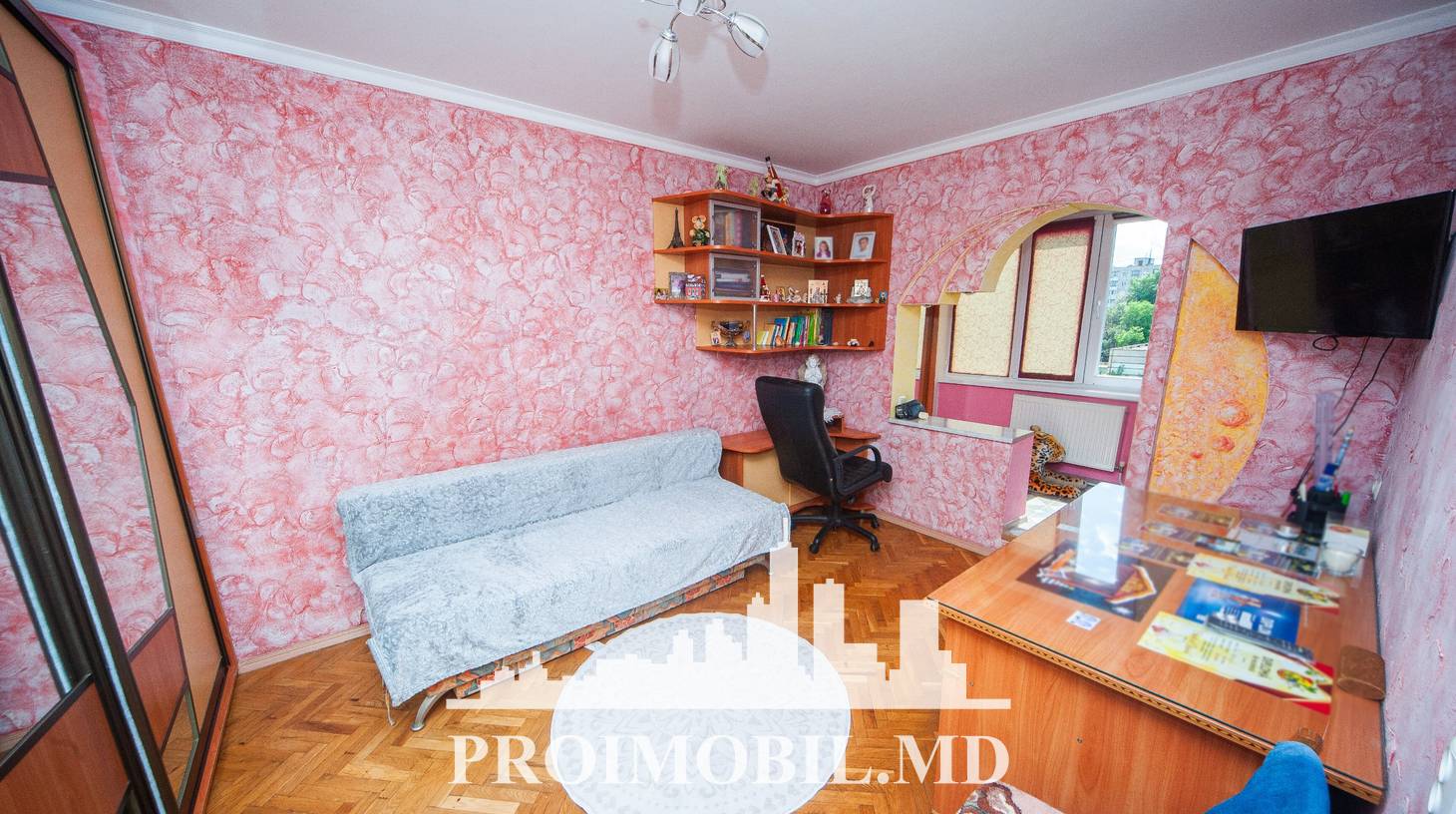 https://images.proimobil.md/TuyjacqjsK2OZvhUEn9ob7ClxQW-wR90dp4bSrNO-E4/watermark:0.75:so:0:30:0.39/resize:fill:1460:816:1/gravity:ce/bG9jYWw6Ly8vZXN0YXRlL2xyLzJlMGRhZTk2LTRhNmQtNGNiNi04YWE1LTAyMTEzMDVlYmY1NC5qcGVn