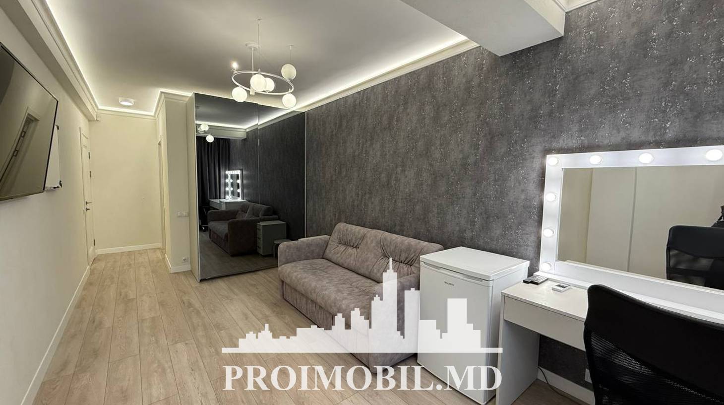 https://images.proimobil.md/Twu5TGLfVOOC3hfcO5lZhtCLbMihZ5mQ0d0a1qiWcDQ/watermark:0.75:so:0:30:0.39/resize:fill:1460:816:1/gravity:ce/bG9jYWw6Ly8vZXN0YXRlL2xyLzcwZWY4MjM0LTgyMzgtNDA5My1iNDhiLWNiM2EwMzI5Yzc1OS5qcGVn