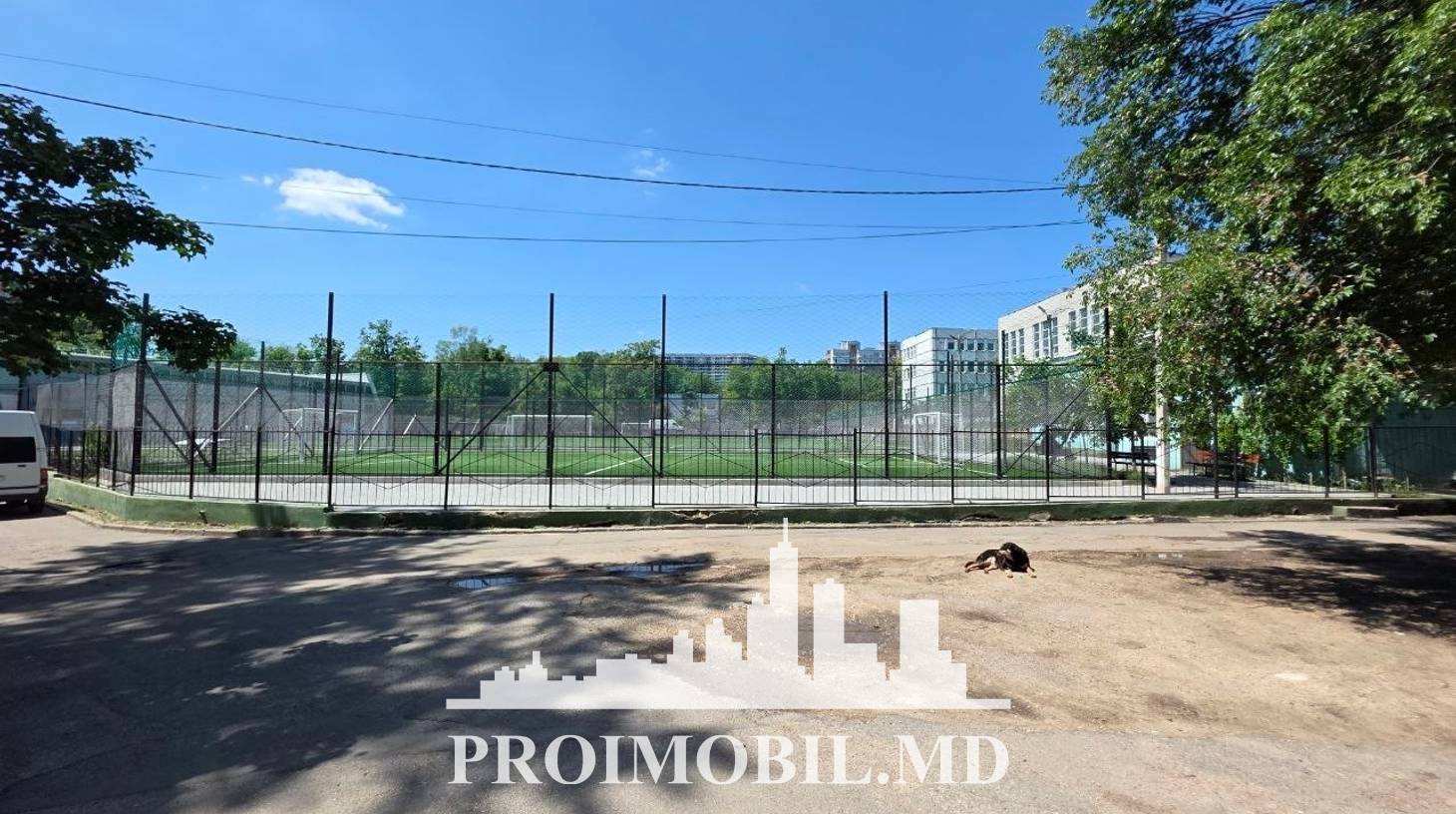 https://images.proimobil.md/U-Ks4xjarU34ERJDZo5lY6iSRxhiqAWo7dOI44_5Tto/watermark:0.75:so:0:30:0.39/resize:fill:1460:816:1/gravity:ce/bG9jYWw6Ly8vZXN0YXRlL2xyLzI4Zjk4MjAxLWY2ZjEtNGJhZS1hMjcwLWExNzgzZGNkMjAxZC5qcGVn
