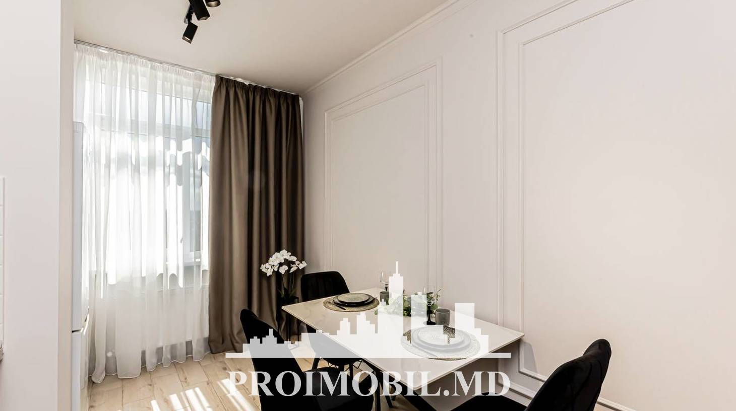 https://images.proimobil.md/U3Zl8NAXi6Ya0aUYh0p9A9if8g_6MAYKqe4TGrob3IA/watermark:0.75:so:0:30:0.39/resize:fill:1460:816:1/gravity:ce/bG9jYWw6Ly8vZXN0YXRlL2xyL2YxMmIxYmY0LTcyNDQtNDI3Mi04NWU0LWVlY2M1OTNhYzkzNy5qcGVn