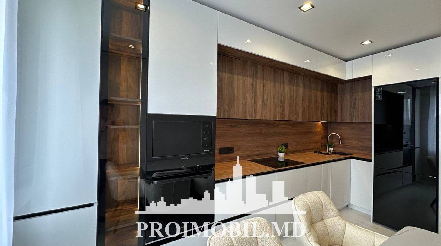 https://images.proimobil.md/U4-9TbuBG82jSJzhdiVg8uH4sgNEaAYQG2N1qTF3kuI/watermark:0.75:so:0:30:0.39/resize:fill:1460:816:1/gravity:ce/bG9jYWw6Ly8vZXN0YXRlL2xyLzgzNGQxYWIzLTFkYzItNDViZS1iYzk4LTkxZTk3NmRmZmRjYS5qcGVn