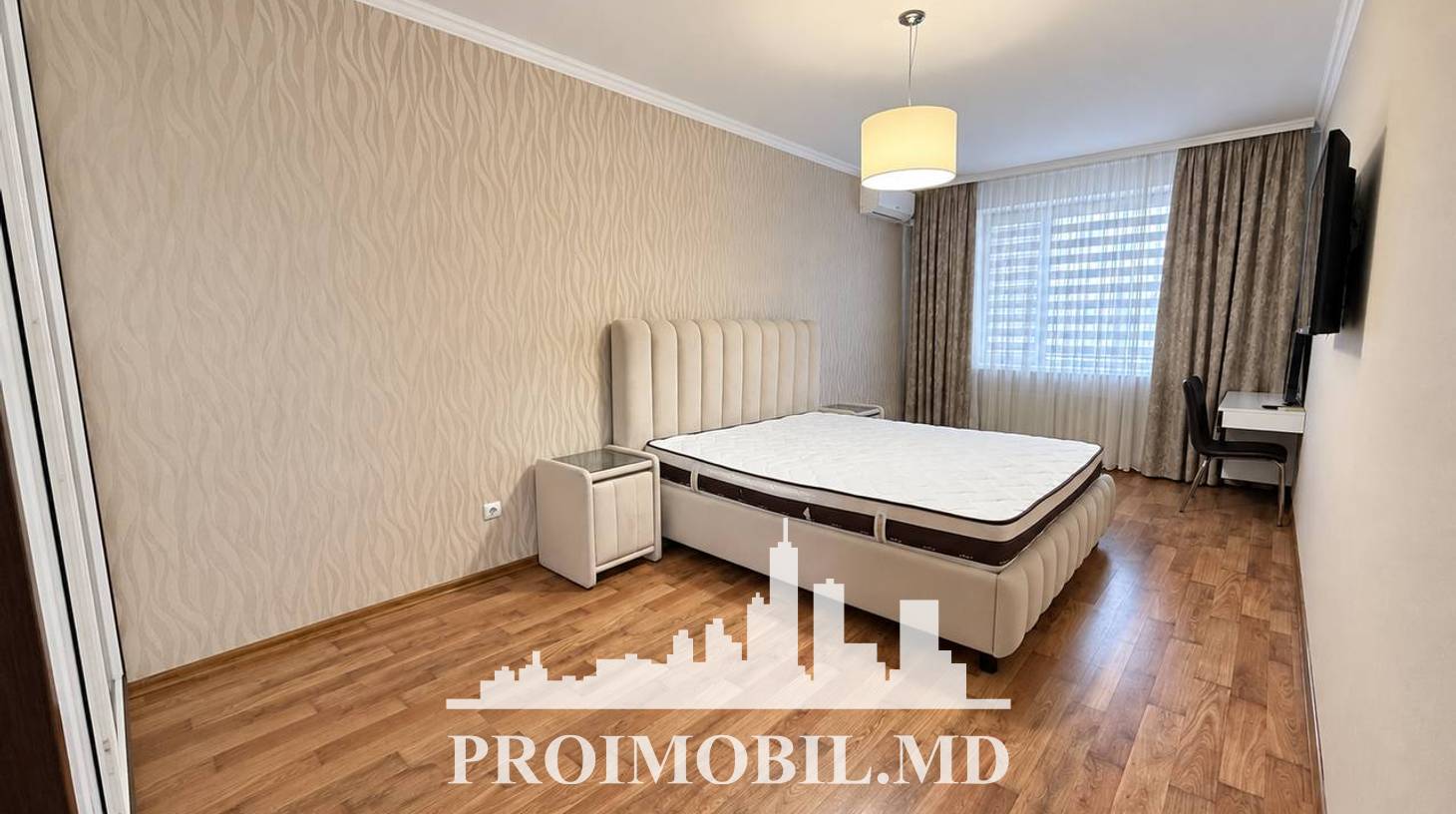 https://images.proimobil.md/U4dF5JuM-BA56ghG1SUqRU0N3YrBaBhgJxU5tZ0SdRM/watermark:0.75:so:0:30:0.39/resize:fill:1460:816:1/gravity:ce/bG9jYWw6Ly8vZXN0YXRlL2xyLzEyZTkyNWY3LWE1MjUtNGNiYS1hZWM2LTkzNTEzM2RlYTZiZC5qcGVn