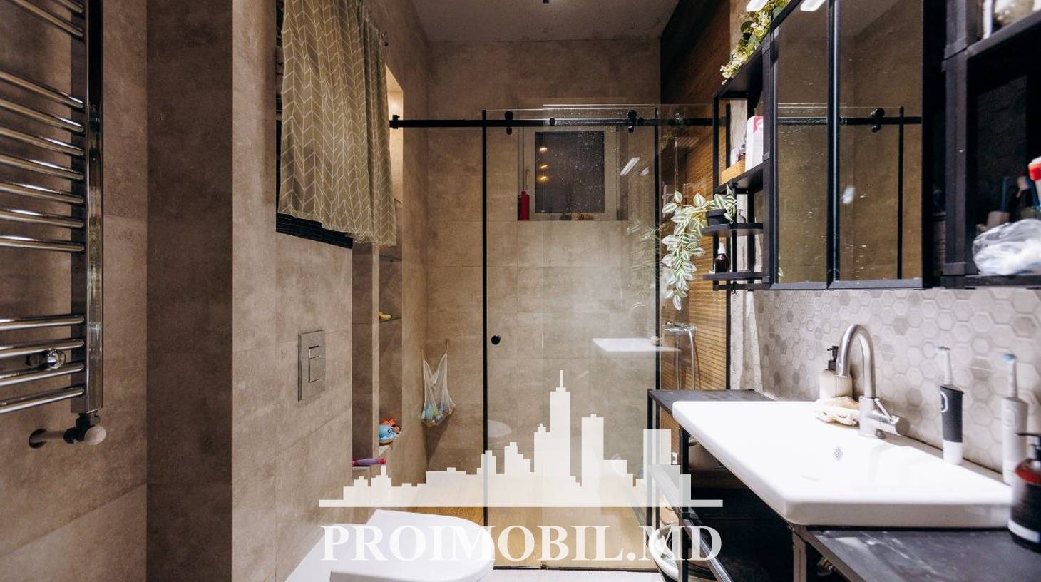 https://images.proimobil.md/U5MVdikeGWIjMYS4p6nPZjSUDtTh4iGj08poqzOtKuk/watermark:0.75:so:0:30:0.39/resize:fill:1460:816:1/gravity:ce/bG9jYWw6Ly8vZXN0YXRlL2xyL2I3NDY0ZDgwLTYwZWItNGE0ZC1iZjg5LTI2MzcxMjFmZTA4Mi5qcGVn
