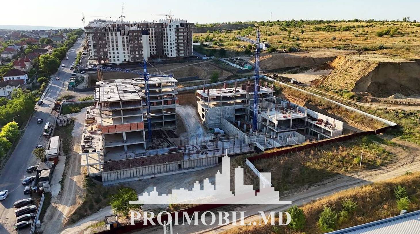 https://images.proimobil.md/U6lsF4Bcx8u0EARU4lZwzShT4BaqJKnyb5NBj9EFQFw/watermark:0.75:so:0:30:0.39/resize:fill:1460:816:1/gravity:ce/bG9jYWw6Ly8vZXN0YXRlL2xyL2U2YzVkODRiLWU1YzMtNGVhYS1iMDlkLTc5NmNhNjZkY2IxNy5qcGVn