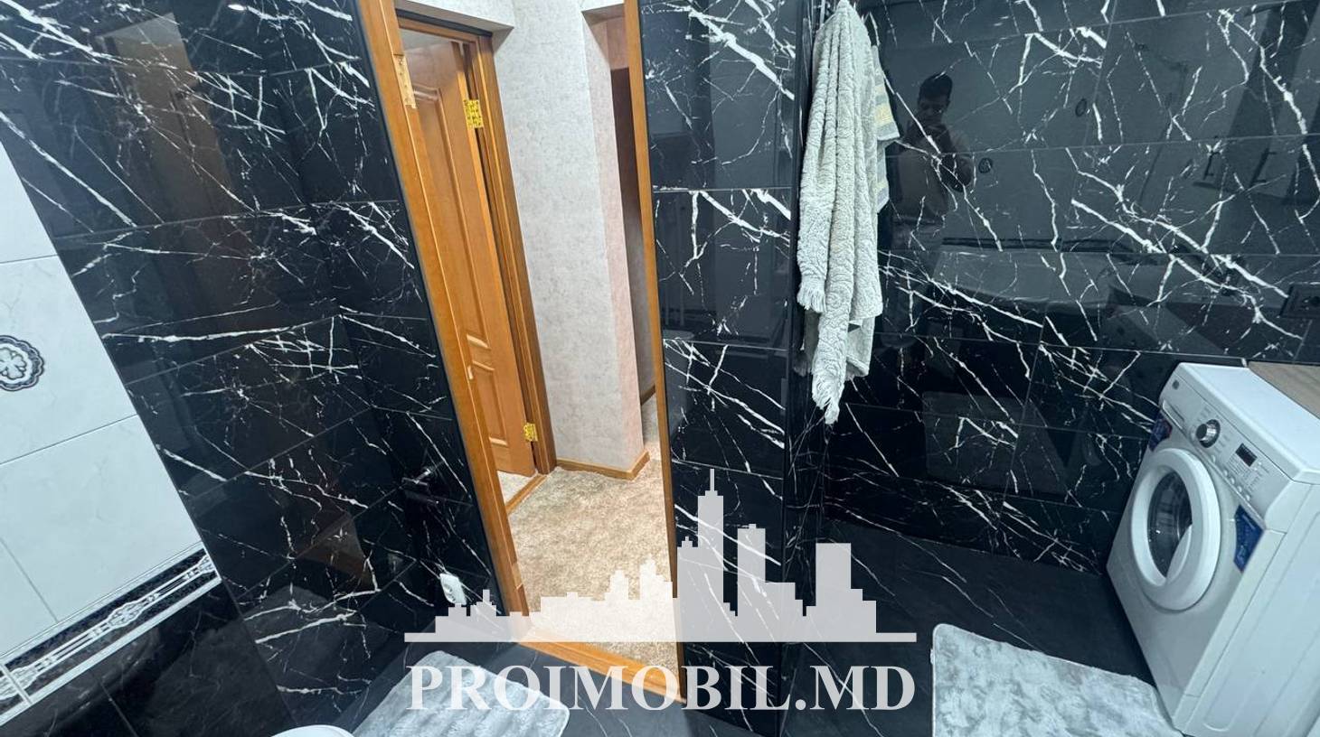 https://images.proimobil.md/U79D4EX6514MqOrcHqmAG-MurCwdv6kElwNBjPBqeUo/watermark:0.75:so:0:30:0.39/resize:fill:1460:816:1/gravity:ce/bG9jYWw6Ly8vZXN0YXRlL2xyLzA4ZWI3ZjQ1LTZhZjQtNDNhZS1iMDVjLTI1Y2NhN2ZiNzZiMC5qcGVn