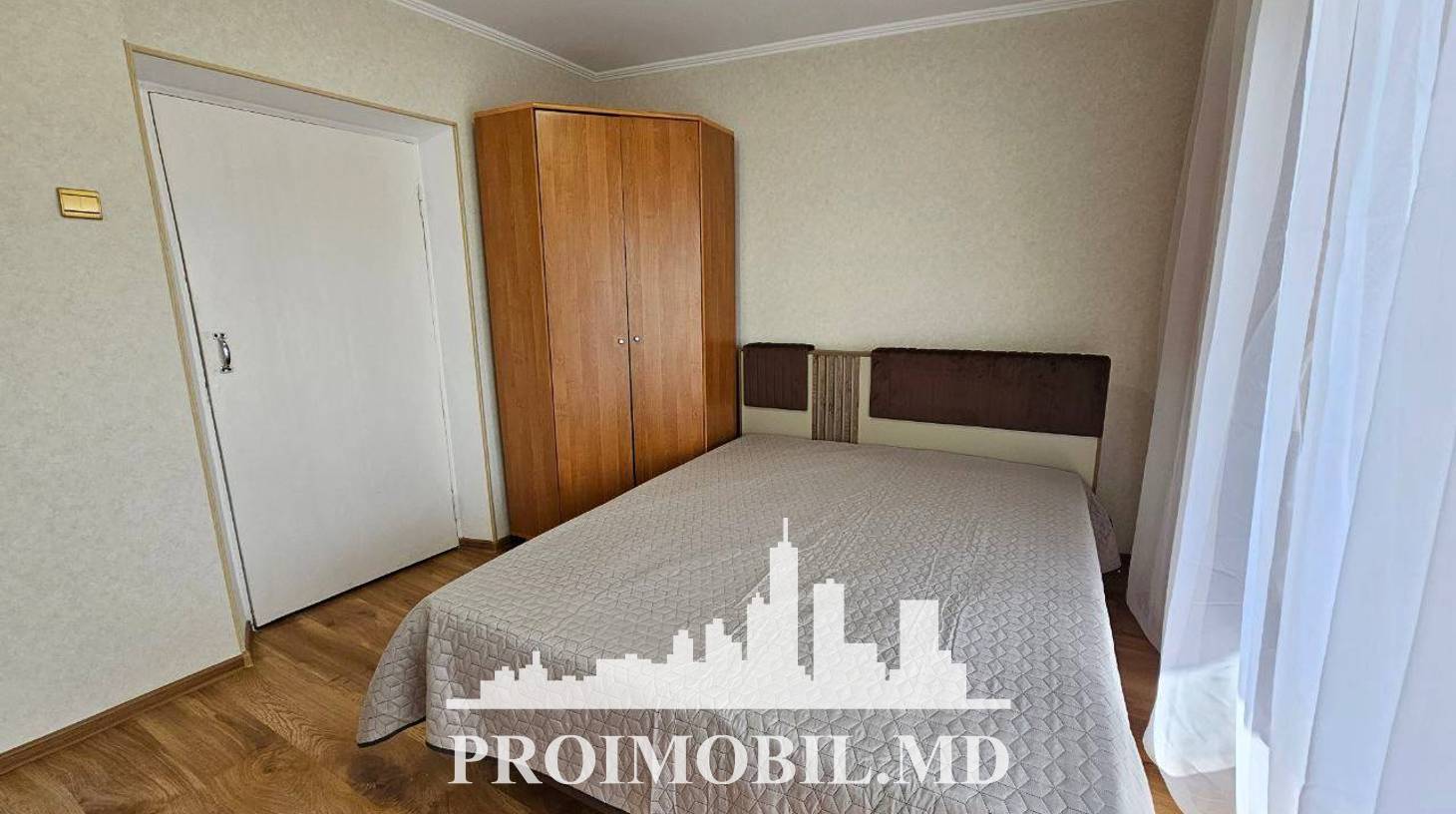 https://images.proimobil.md/U8IGFfkMmobUP0LPlijeD4O--IiEbqy6d28bR0Ey8TM/watermark:0.75:so:0:30:0.39/resize:fill:1460:816:1/gravity:ce/bG9jYWw6Ly8vZXN0YXRlL2xyL2MzZWE0ZDFhLWVlZTktNDIyMS05NTJjLWM4ZjkxMmVmZGY0NC5qcGVn