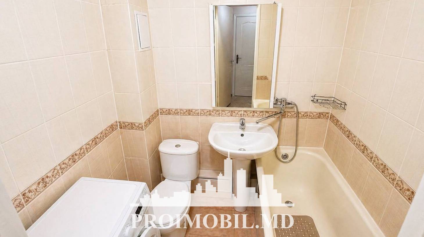 https://images.proimobil.md/UC8uckcBtRVHD876m7DkZGqsSWbk0vfuiqdpd6tQAg4/watermark:0.75:so:0:30:0.39/resize:fill:1460:816:1/gravity:ce/bG9jYWw6Ly8vZXN0YXRlL2xyLzU2MzFkNzVmLWJjMzgtNDk0Ni1hNzVjLTY3Zjg2OTk5ZTU4OS5qcGVn