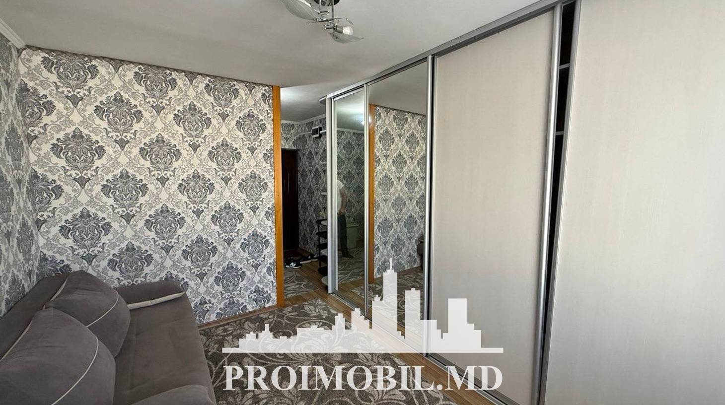 https://images.proimobil.md/UDQIT0TPkaH1N2rbEm71B9vBvpwCr5K1Dvf3pD1_oeI/watermark:0.75:so:0:30:0.39/resize:fill:1460:816:1/gravity:ce/bG9jYWw6Ly8vZXN0YXRlL2xyLzU2MzY0NjM1LWU3ODctNGQ5NS05OTA4LTkwMGMzMmY5ZThjZC5qcGVn