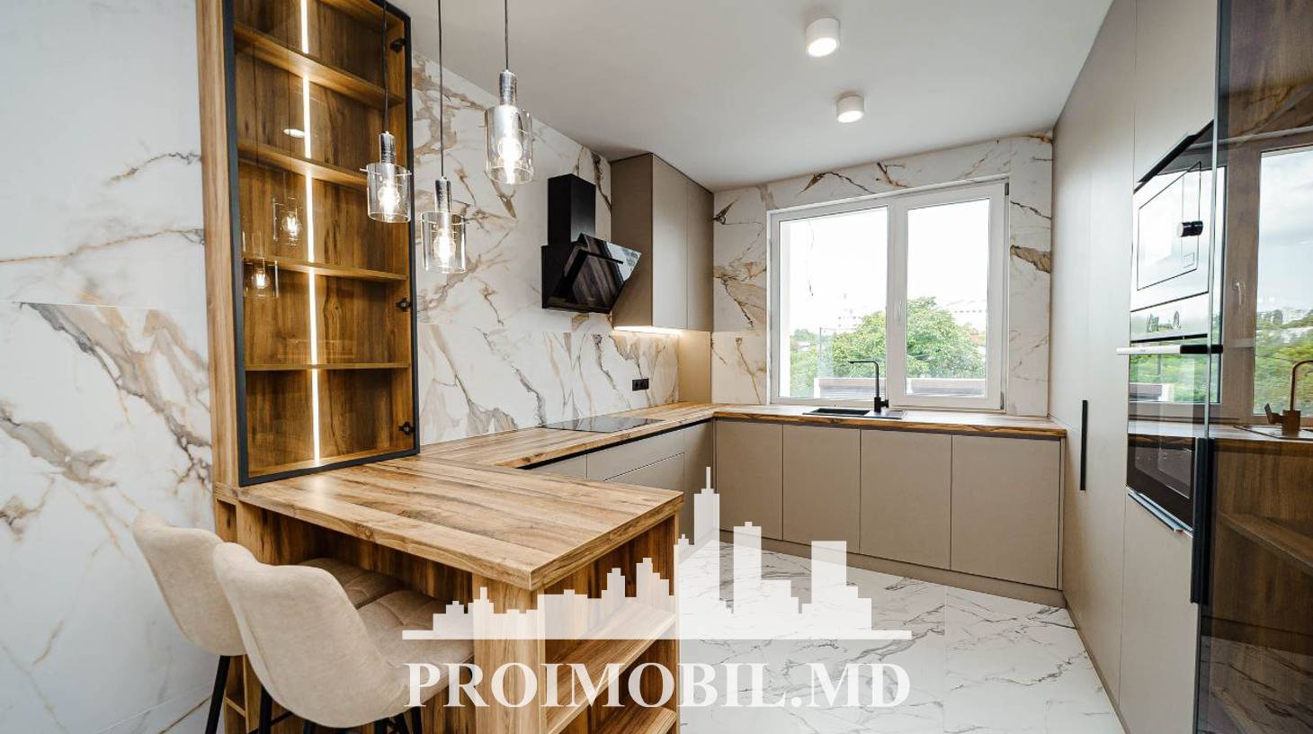 https://images.proimobil.md/UFJwbtmDUgiOzs6GveQ410DlSU76X3VT9FklnLbK4ro/watermark:0.75:so:0:30:0.39/resize:fill:1460:816:1/gravity:ce/bG9jYWw6Ly8vZXN0YXRlL2xyLzhhMTc0ZGVlLWMzN2QtNGI4MC04MTdkLTBlN2Q3NmI5MGM0Yi5qcGVn